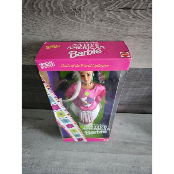 1994 Mattel Native American Barbie Doll Third Edition Dolls of The World 12699 - Picture 5 of 8